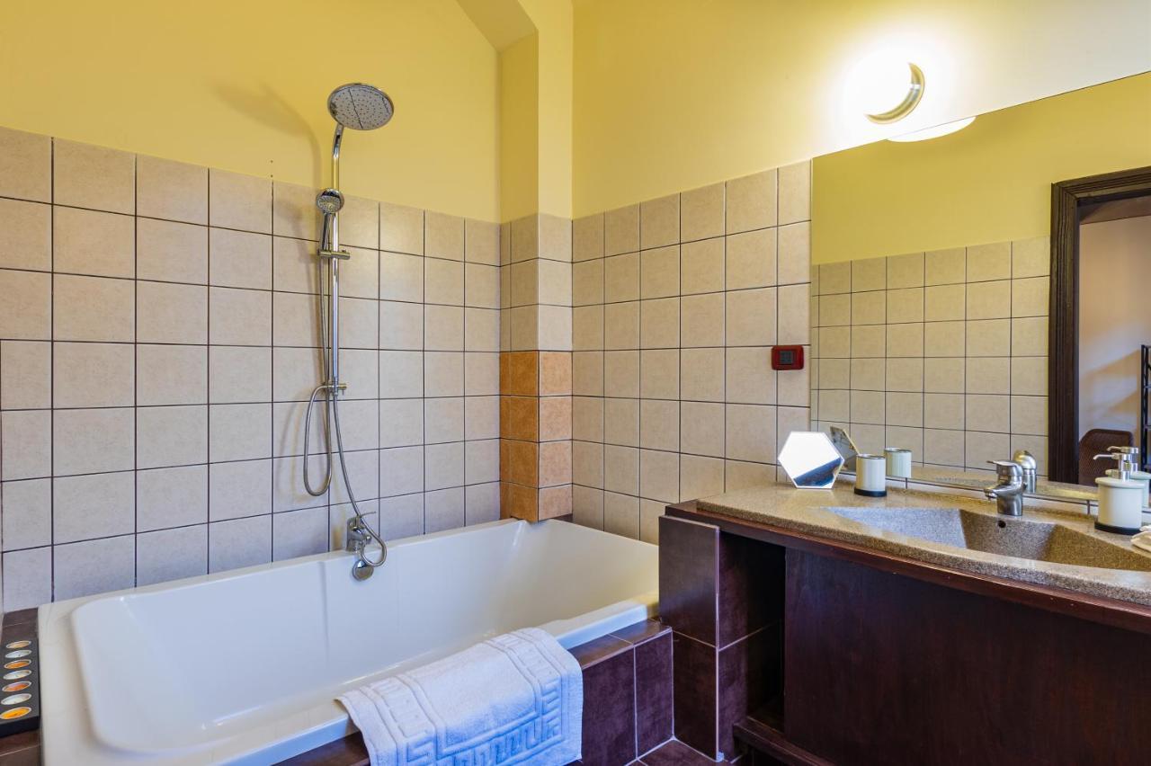 Sweet Dreams Suites Piata Romana Bucarest Exterior foto